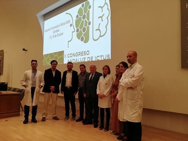 el consejero de Salud y Familias asiste al II congreso andaluz de ictus_opt