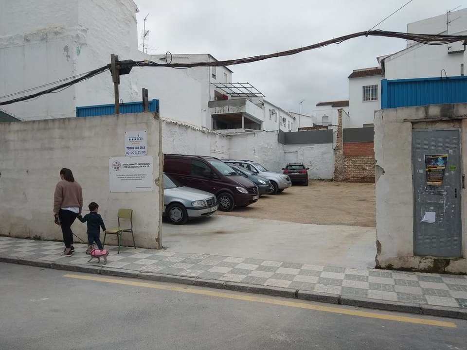 Uno de los aparcamientos ubicados en calle Mesón (archivo)