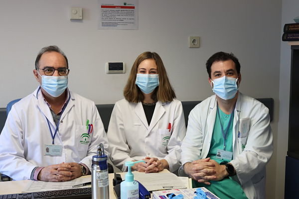 de izquierda a derecha los doctores Vélez, Baleato y Galán_opt