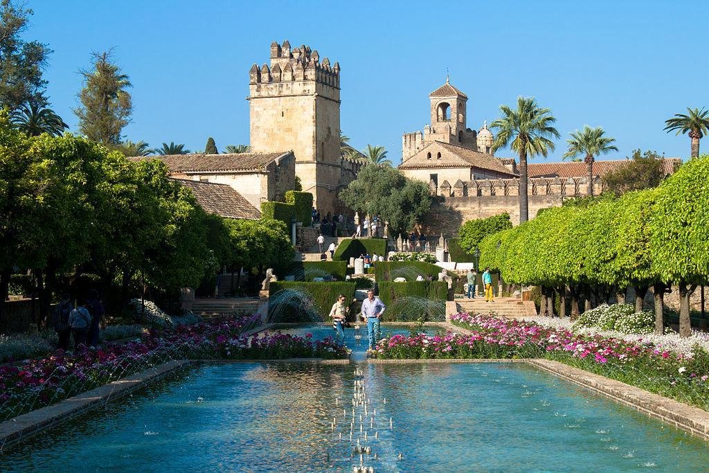 Alcázar_de_los_Reyes_Cristianos_(14149424950)