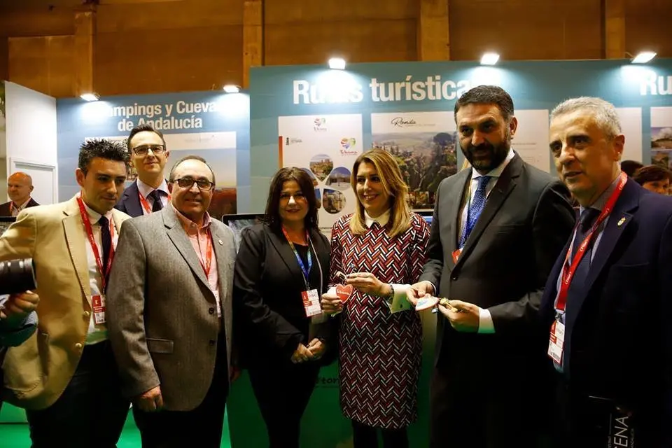 Susana D&iacute;az, Javier Fern&aacute;ndez y Juan P&eacute;rez Fitur 2018