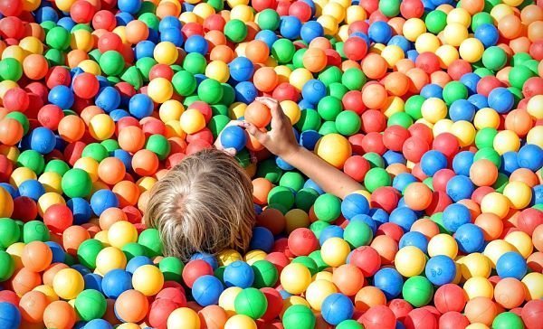 ball-pit-1661374_960_720_opt