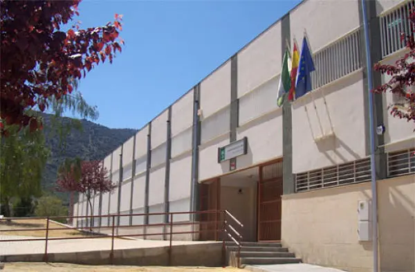 MENCIA_opt (1)
