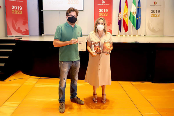 FOTO_Presentacion-ganadores-Premios-Literarios-2019_01-scaled_opt