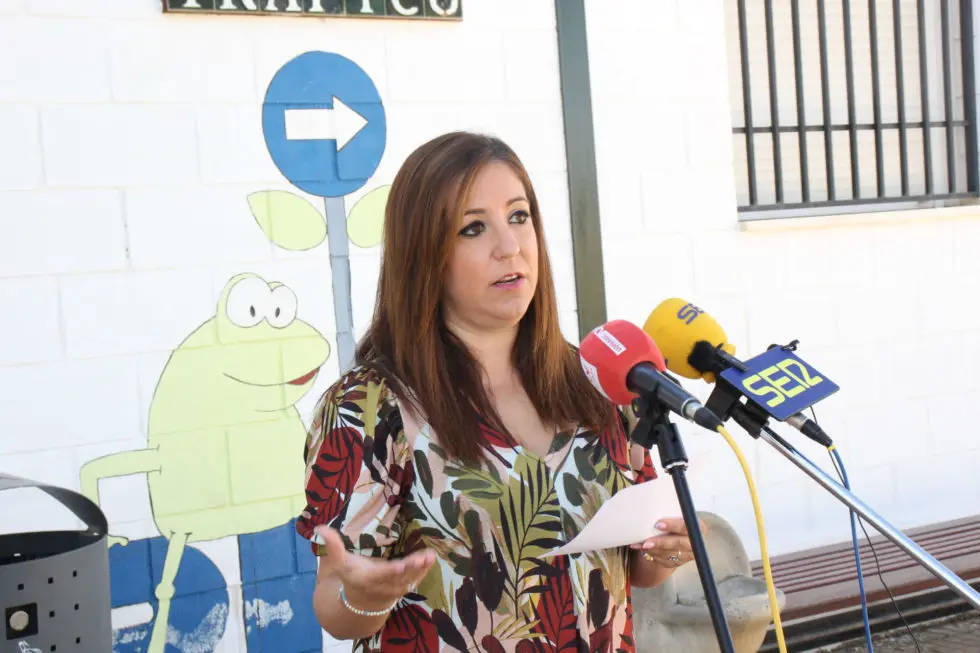 220906-RP-BECAS-ESCOLARES-3-980x653