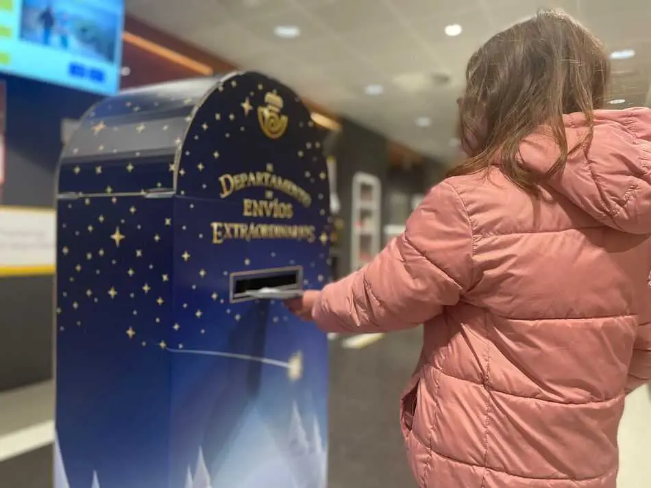 Buzon Navidad Correos (1)