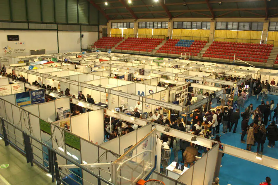 240220 SAL&Oacute;N DEL ESTUDIANTE 46 (1)