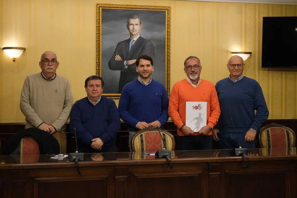 Presentaci&oacute;n Comit&eacute; de Honor Centenario CD Egabrense_(07-03-2024)_1 (2)