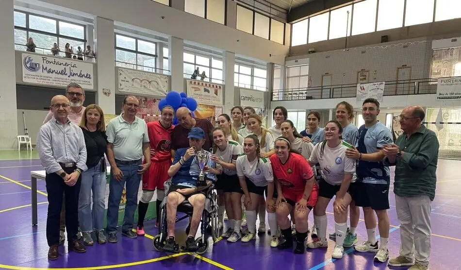 cdmencianafemeninosubcampeoncopadiputacion-e1749472543795-1536x899 (1)