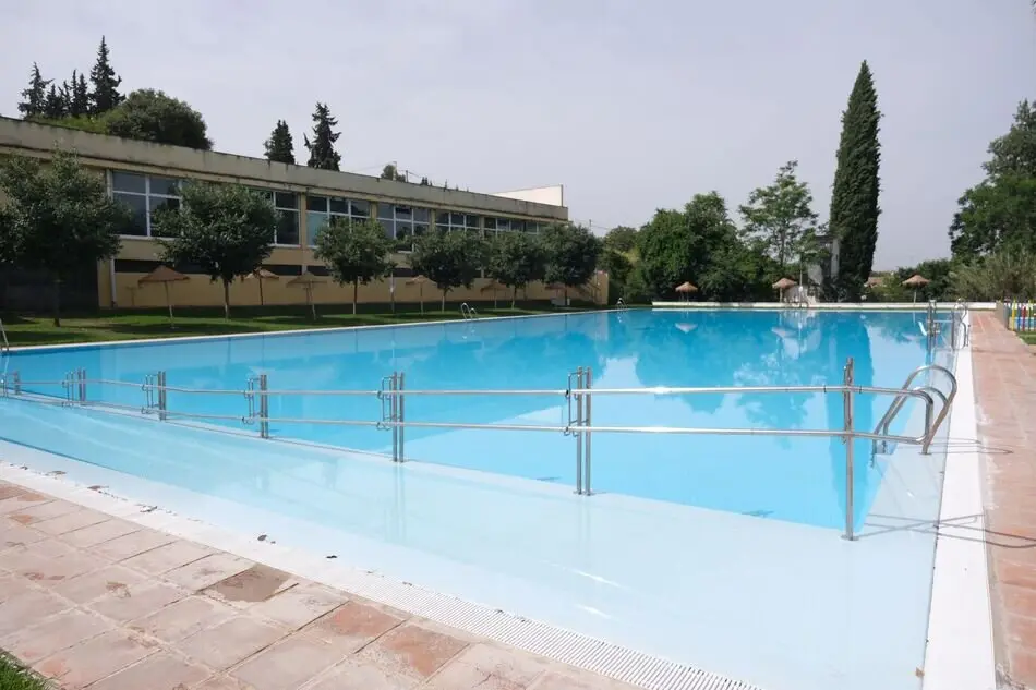 Inicio temporada de verano en las piscinas del Parque Deportivo 'Heliodoro Mart&iacute;n'_(19-06-2025)_6 (1)