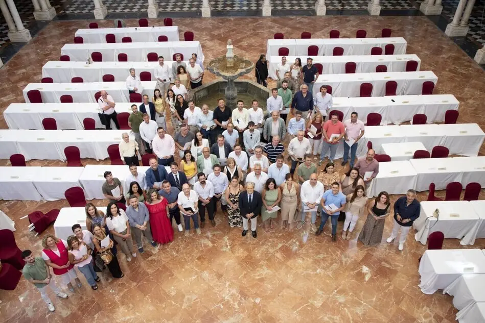 FOTO_Firma-DiputaciOn-Invierte_13-scaled (1)
