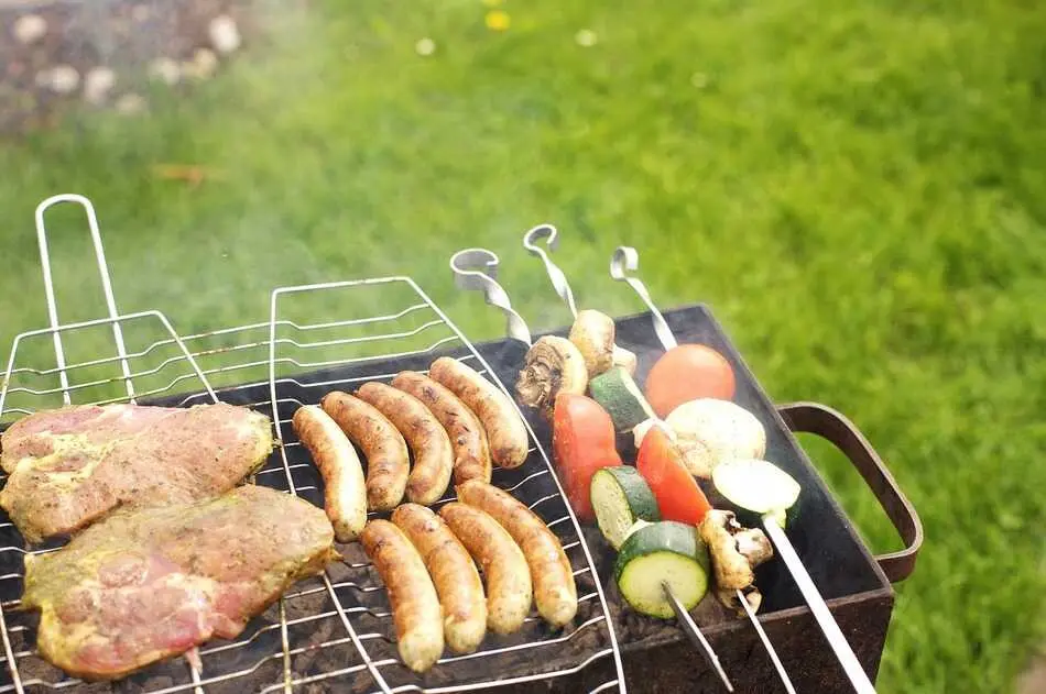grilling-1340236_1280 (1)