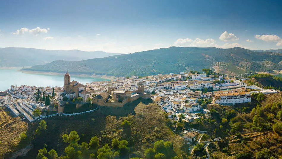 Izn&aacute;jar
