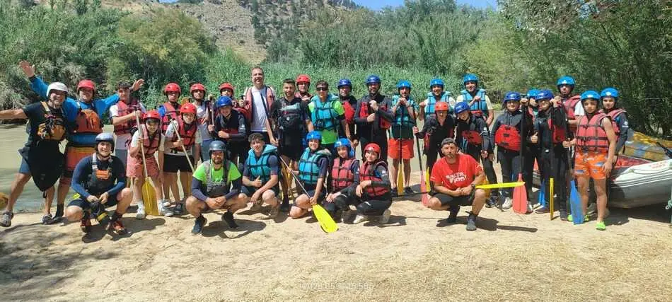 foto inicio descenso popular de rafting (1)