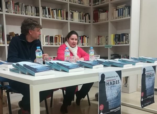 Susana Aguilera presneta su novela_opt