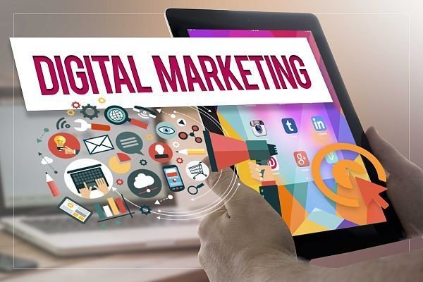 digital-marketing-4111002_1280_opt