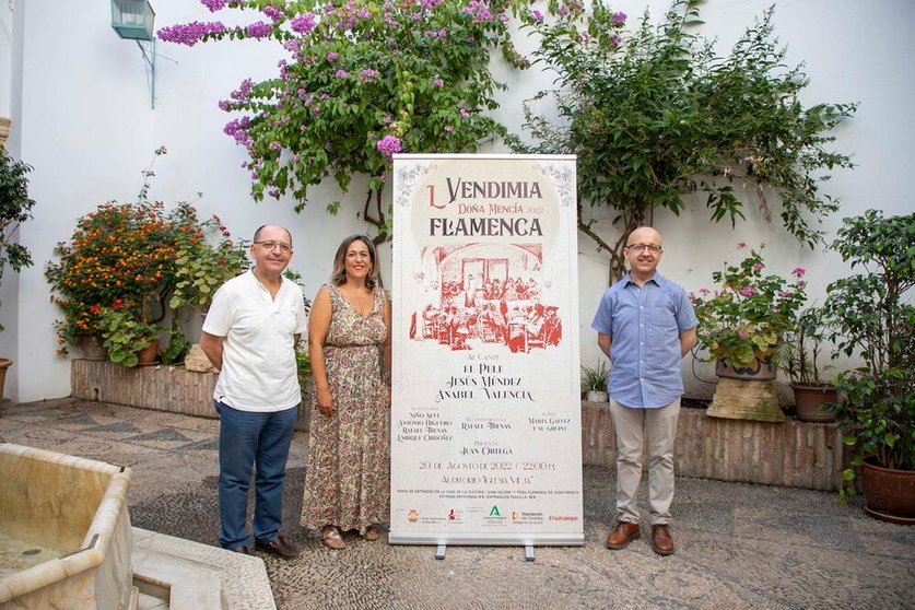 FOTO_Presentacion-de-la-Vendimia-Flamenca-de-Dona-Mencia_01-scaled (2)