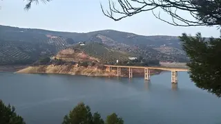Dz12QRVWsAADHR__opt