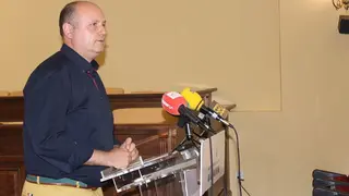 C&eacute;sar del Espino informa de la modificaci&oacute;n en calle &Aacute;lamos 1_opt