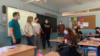220517 Visita al IES Clara Campoamor por el 17M (3) (1)