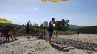 Tiro al plato, Do&ntilde;a Menc&iacute;a
