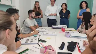 230724-Visita-cursos-intensivos-de-ingles-5-980x735 (1)