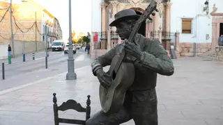 240220 Escultura Paco de Lucena (19) (1)