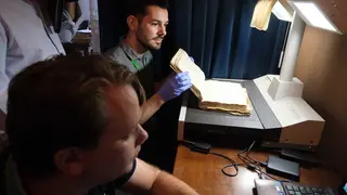 Visita trabajos digitalizaci&oacute;n Archivo Hist&oacute;rico Municipal_(06-06-2024)_4 (1)