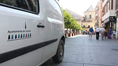 coche municipal en Plaza Nueva_opt