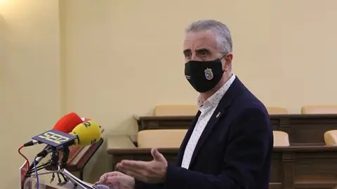 Juan P&eacute;rez, en rueda de prensa_opt