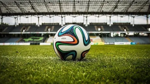 soccer-488700_1280_opt