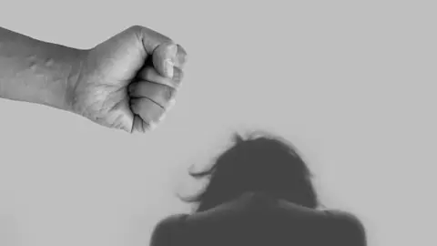 violence-against-women-4209778_1920_opt