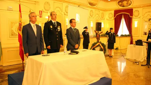221004-Acto-Dia-de-la-Policia-Nacional-28-980x653