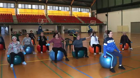 230116  clase grupal en pabell&oacute;n