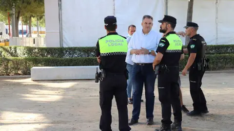 230905-prepartivos-y-seguridad-recinto-feria-del-valle-3-980x653