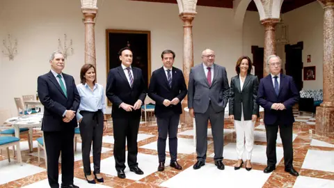 231020-Presentacion-del-Centro-Universitario-de-Desarrollo-de-Lucena-10-980x653 (1)