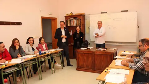 231024-VISITA-ESCUELA-TALLER-1-980x653 (1)