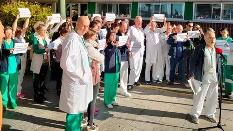 CONCENTRACI&Oacute;N ENFERMERAS EN EL HOSPITAL INFANTA MARGARITA DE CABRA (1)
