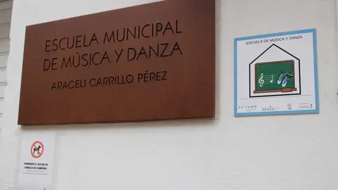 escuela-municipal-de-musica-y-danza (1)