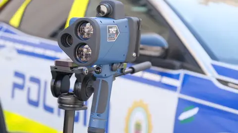 Nuevo veh&iacute;culo y radar Polic&iacute;a Local (15-04-2024)_4 (1)
