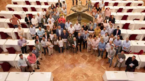 FOTO_Firma-convenios-Diputacion-Invierte_33-scaled (1)