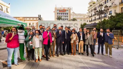 Autoridades, artistas y profesionales recuerdan la importancia de la prevenci&oacute;n (1)