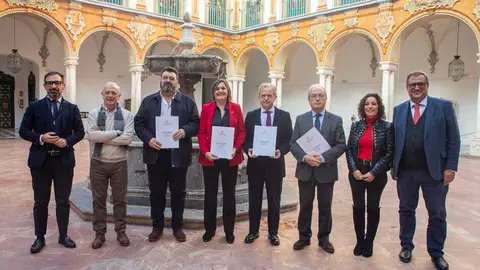 FOTO_Firma-Acuerdo-Marco-Agentes-Sociales_15-scaled (1)
