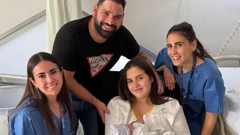 5. La familia con matronas del centro (1)
