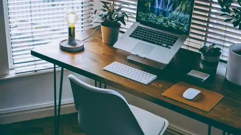 nathan-riley-9q3I8XhesQI-unsplash (1)