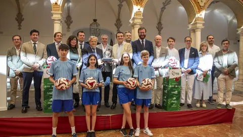 FOTO_PresentaciOn-del-Mundial-de-Clubes-de-FUtbo-5 (1)