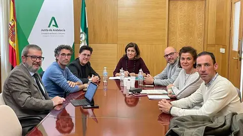 TOJAR_REUNION-DELEGADA-SALUD (1)