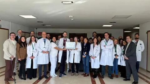 Direcci&oacute;n, profesionales y responsables que han participado en el acto