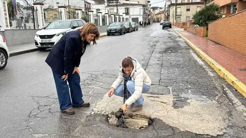 alcaldesa visita problemas traves&iacute;a (1) (1)
