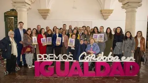FOTO_Premios-COrdoba-en-Igualdad-_80-scaled-wpcf_600x400